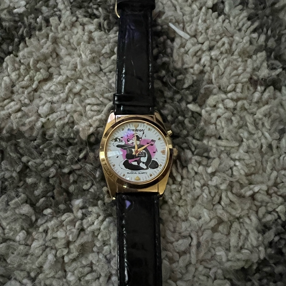 Pepe le pew Gold and Black Watch with Cartoon Dial